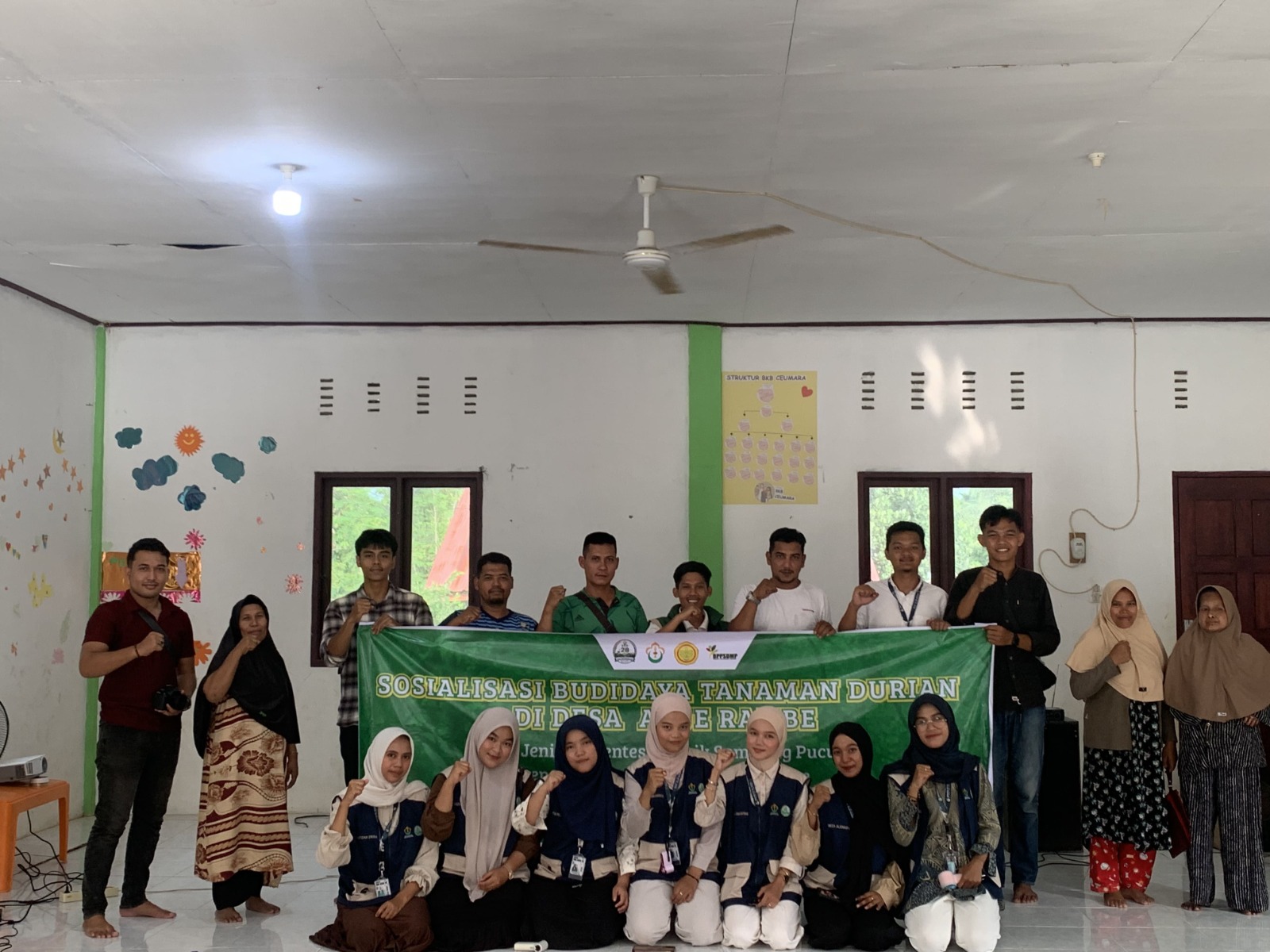 https://news.unimal.ac.id/index/single/7944/mahasiswa-kkn-unimal-kenalkan-teknologi-budidaya-durian-kepada-petani-alue-rambe