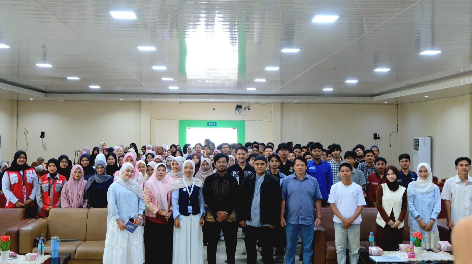 https://news.unimal.ac.id/index/single/7796/mahasiswa-unimal-diajak-manfaatkan-ai-secara-cerdas-melalui-gemini-aksara-2026