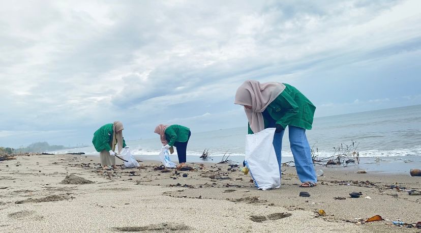 https://news.unimal.ac.id/index/single/6400/sampah-laut-berserakan-mahasiswa-ilmu-administrasi-bisnis-unimal-gelar-bersih-pantai