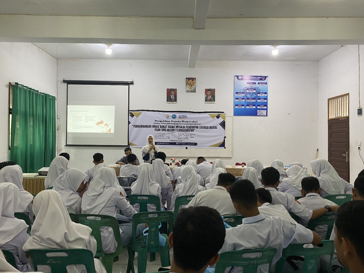 https://news.unimal.ac.id/index/single/6166/dosen-unimal-adakan-pendampingan-literasi-digital-bagi-siswa-sma