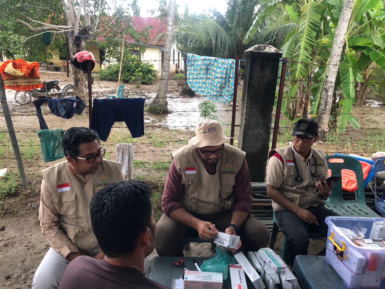 https://news.unimal.ac.id/index/single/7462/fk-unimal-lanjutkan-mobile-clinic-dan-revitalisasi-puskesmas-untuk-korban-banjir