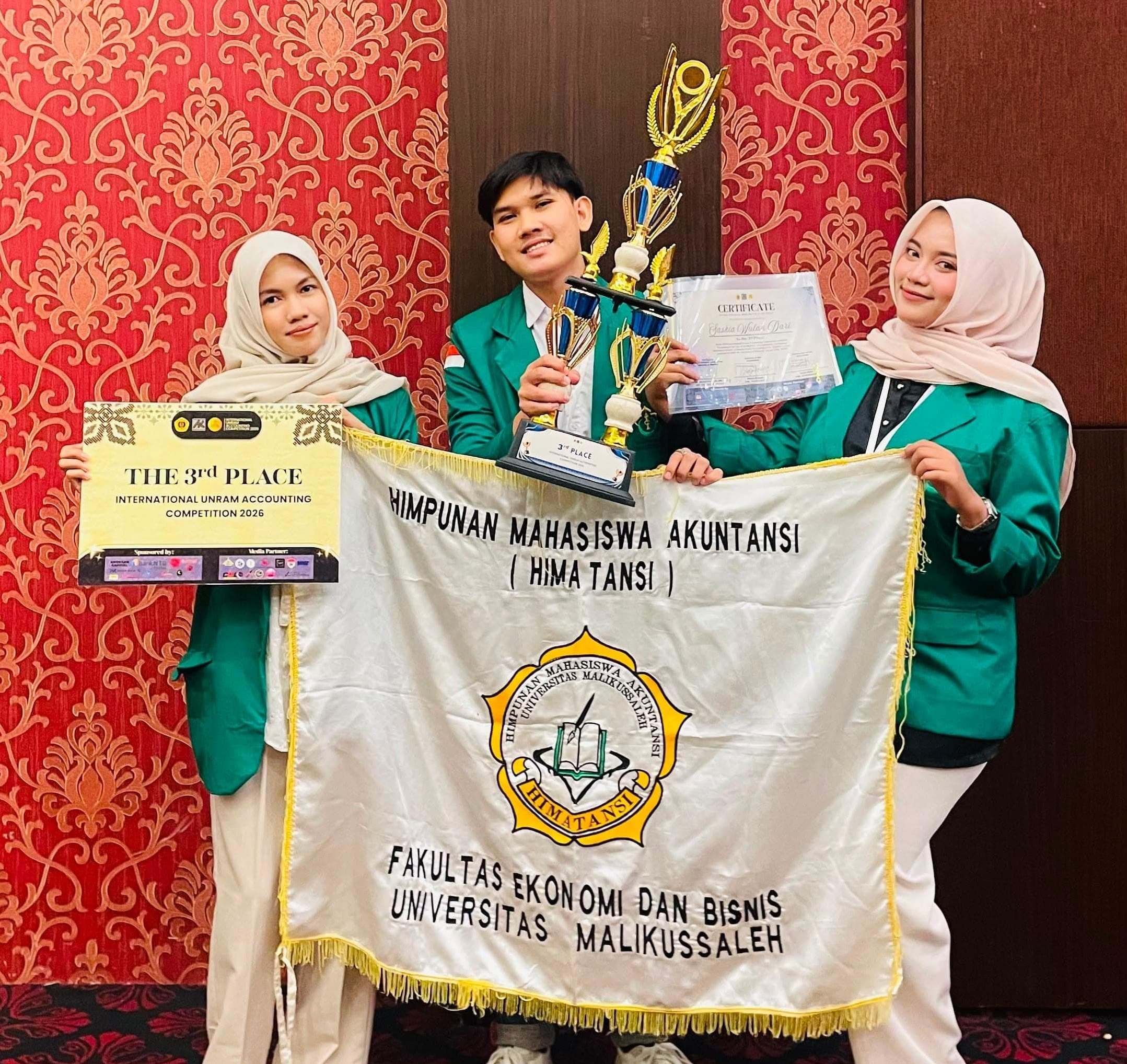 https://news.unimal.ac.id/index/single/7810/lewat-inovasi-sistem-informasi-akuntansi-tim-unimal-raih-juara-iii-iuac-2026