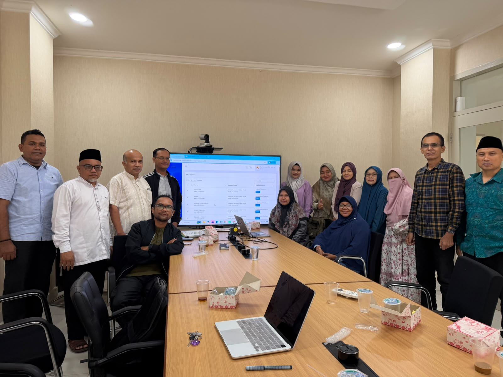 https://news.unimal.ac.id/index/single/8085/jurusan-akuntansi-feb-unimal-sosialisasikan-sistem-tga-dorong-pelayanan-akademik-lebih-efisien