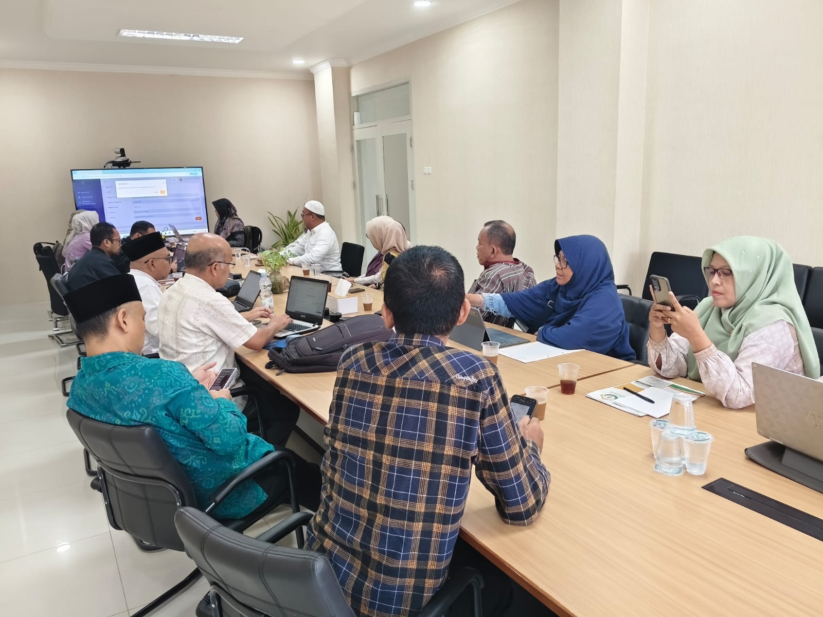 https://news.unimal.ac.id/index/single/8084/jurusan-akuntansi-feb-unimal-sosialisasikan-kode-etik-dosen-perkuat-integritas-akademik