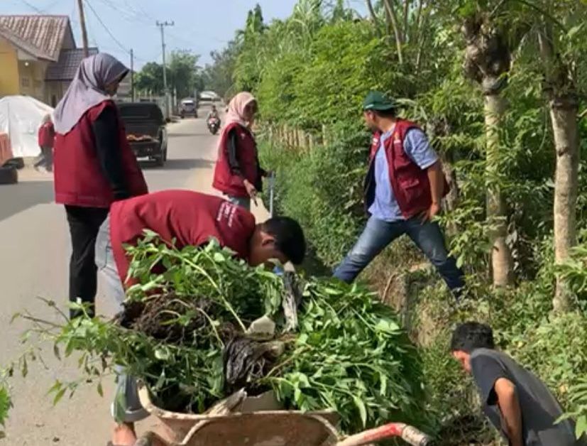 https://news.unimal.ac.id/index/single/7585/mahasiswa-kkn-unimal-09-gelar-gotong-royong-bersih-lingkungan-di-gampong-keude-bungkaih