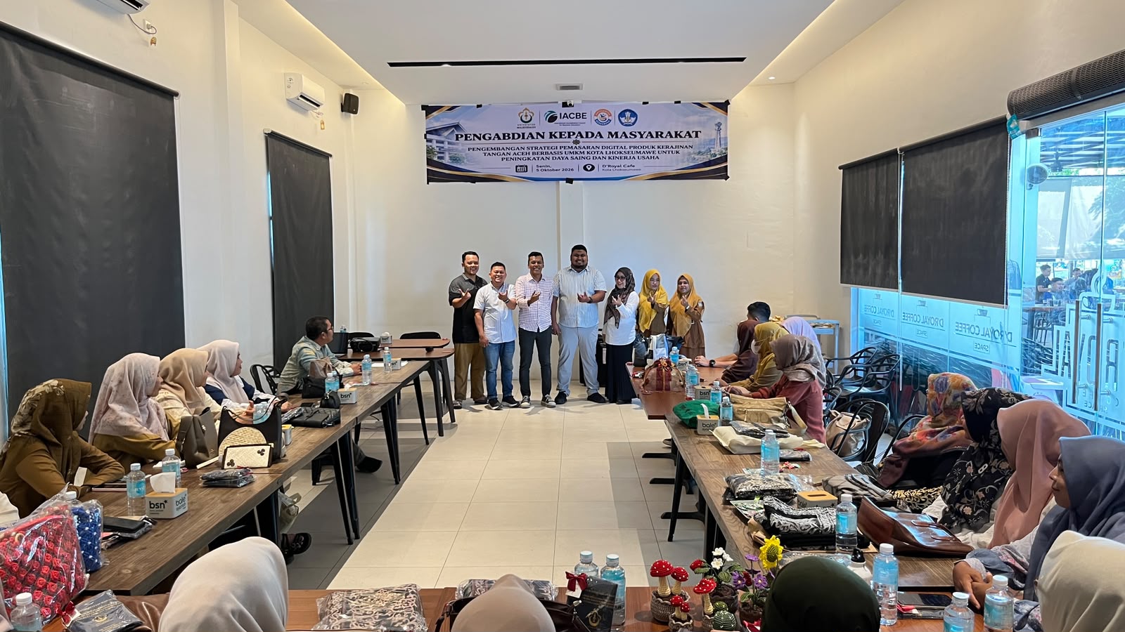 https://news.unimal.ac.id/index/single/8050/dosen-feb-unimal-dorong-umkm-perkuat-pemasaran-digital-di-lhokseumawe