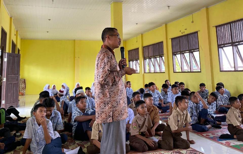 https://news.unimal.ac.id/index/single/6149/mahasiswa-psikologi-unimal-edukasi-dampak-merokok-terhadap-kesehatan-tubuh-dan-mental