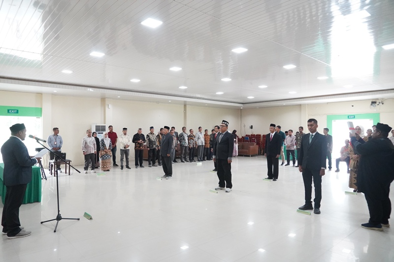 https://news.unimal.ac.id/index/single/7750/unimal-lantik-sejumlah-pejabat-baru-ini-nama-dan-jabatannya