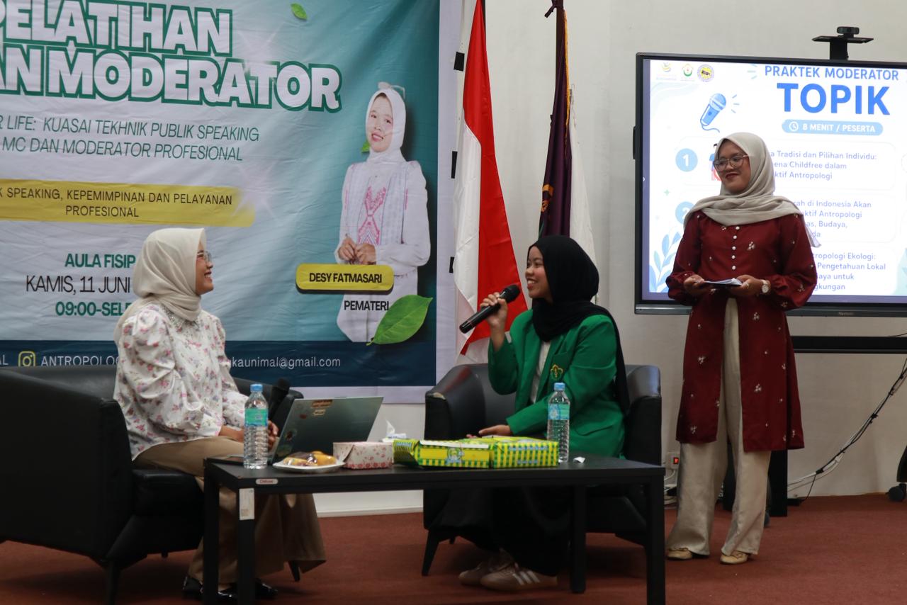 https://news.unimal.ac.id/index/single/7744/lingka-unimal-gelar-pelatihan-mc-dan-moderator
